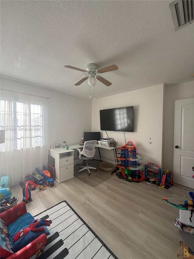 Building Photo - 14353 SW 134th Ct