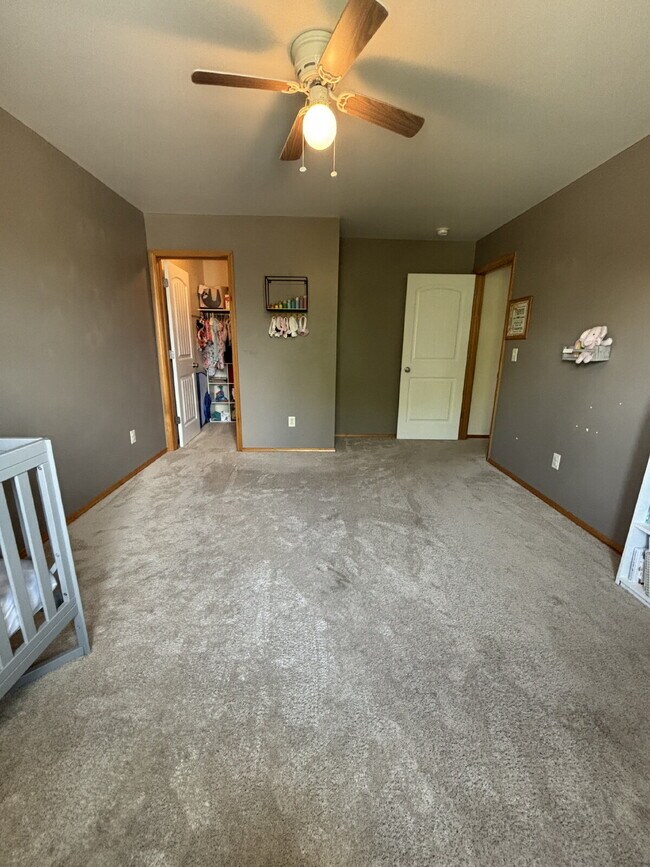 Building Photo - Charming 3-Bedroom  2.5 Bath retreat in Be...