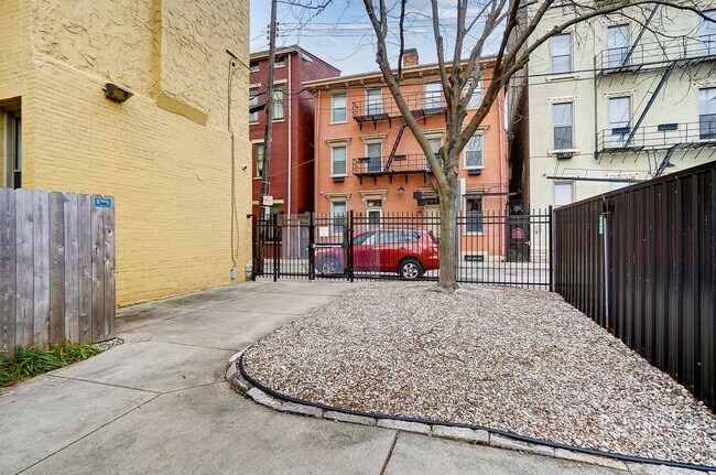 Building Photo - 1207 Republic St