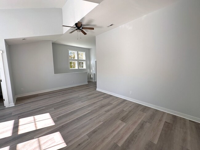 Building Photo - 1426 Navaho Trail