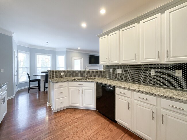 Building Photo - 3021 Gloxinia Rd