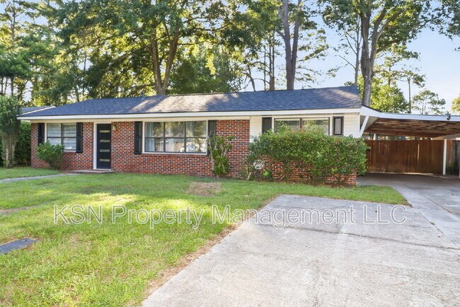 Building Photo - 32 Skyline Dr