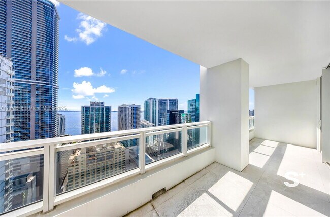 Building Photo - 1080 Brickell Ave