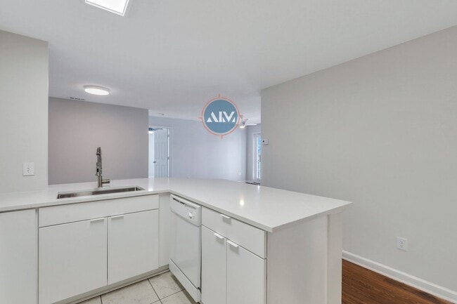 Building Photo - Welcome to 1117 Westbury – Modern Living w...