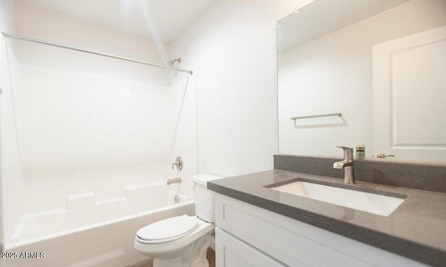 Building Photo - 1850 N 51st St