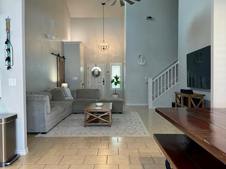 Building Photo - 15637 Palmira Ave