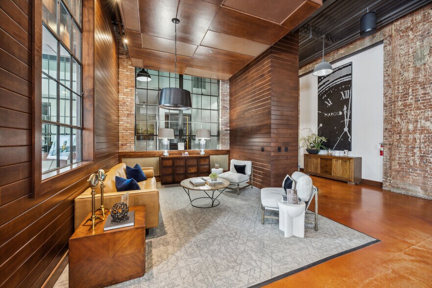 Building Photo - The Southwestern