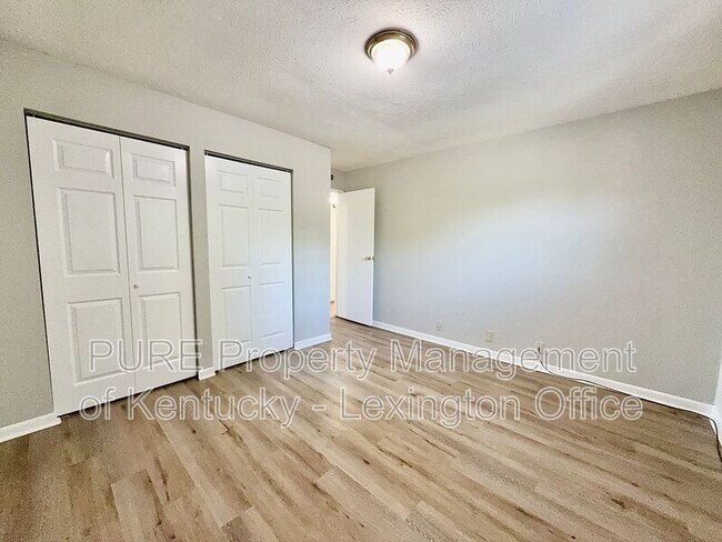 Building Photo - 1517 Steadmantown Ln