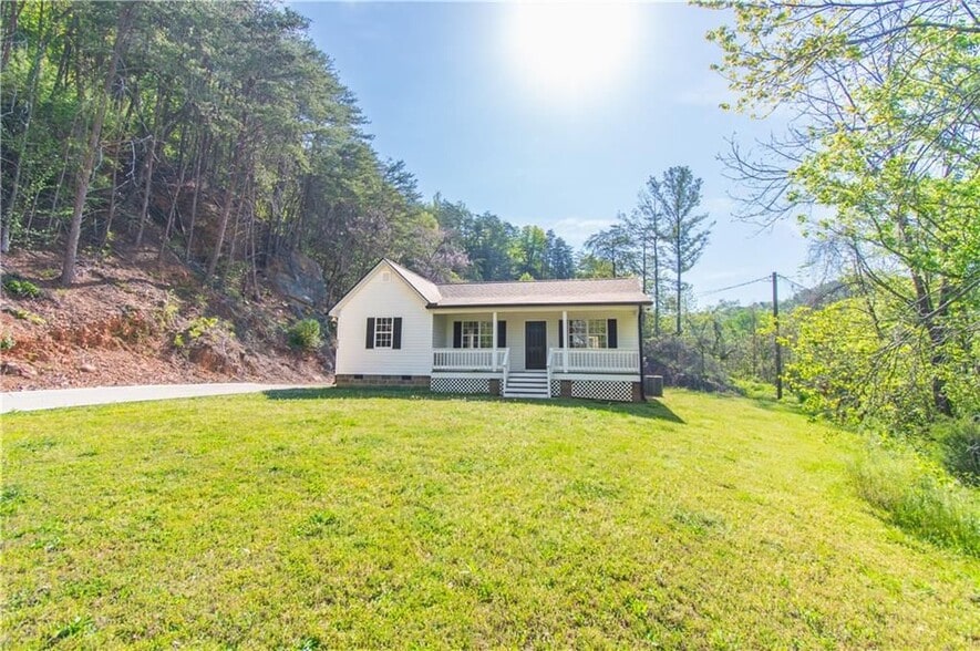 Building Photo - 270 Irwin Mill Rd SE