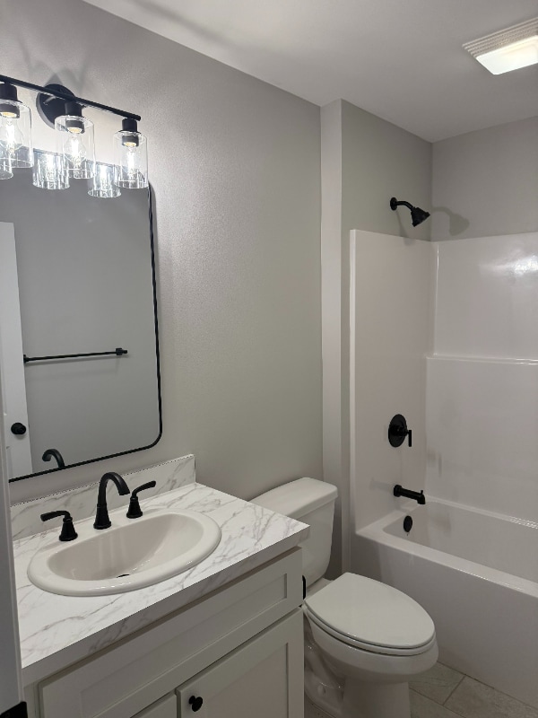 Building Photo - 16 Naskapi St