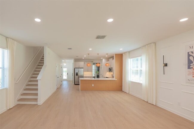 Building Photo - 11880 Sonnet Ave