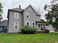 Building Photo - 723 W Armstrong Ave