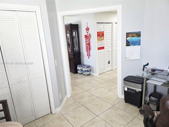 Building Photo - 11688 SW 17th Ct