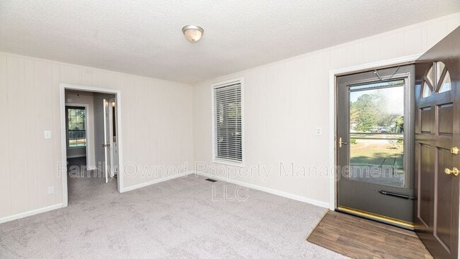 Building Photo - 214 New Grade Rd