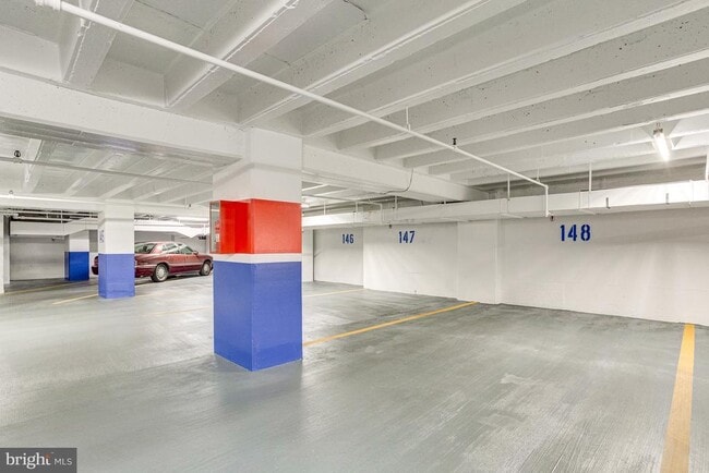 Building Photo - 1425 4th St SW