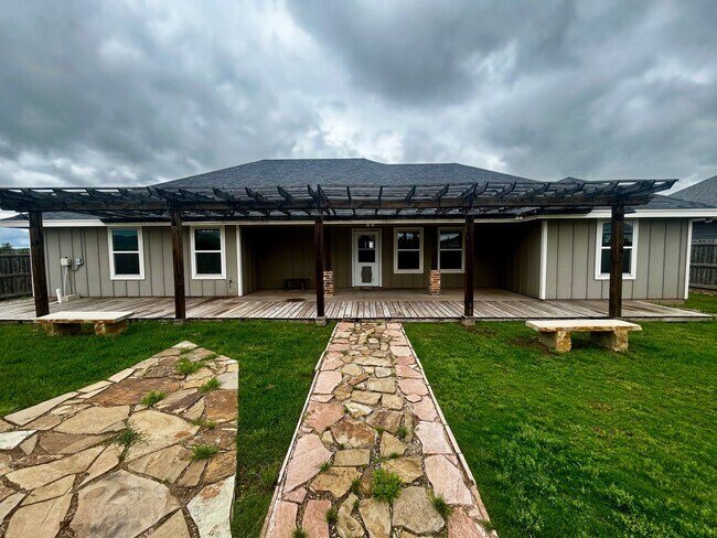 Building Photo - 357 Hog Eye Rd