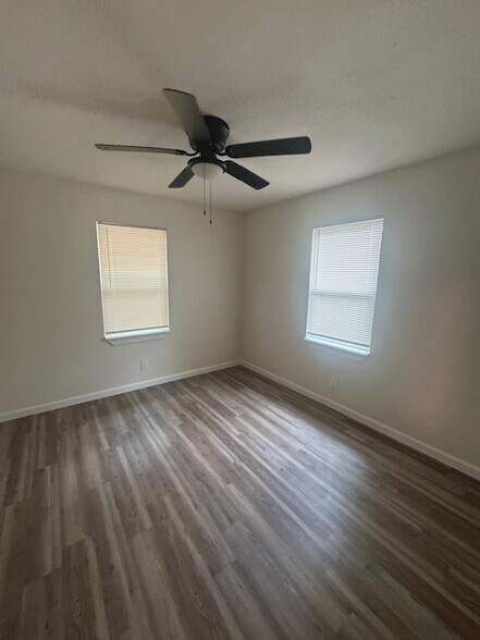 Building Photo - 8829 Kentshire Dr