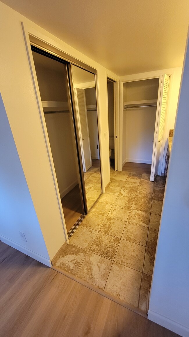 Building Photo - 18745 Paseo Picasso