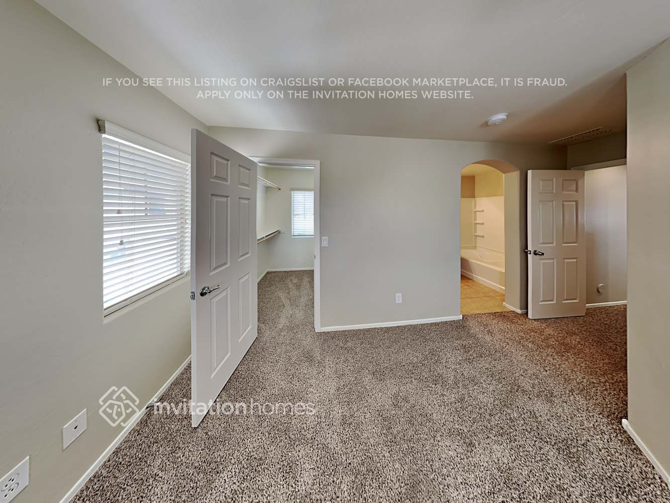 Building Photo - 4610 E Laurel Ct