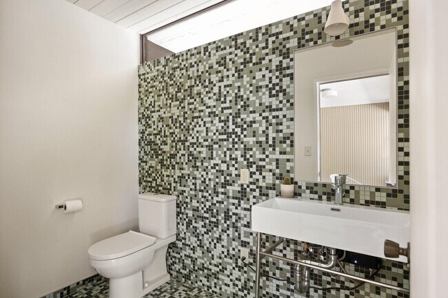 Building Photo - 74110 Covered Wagon Trail