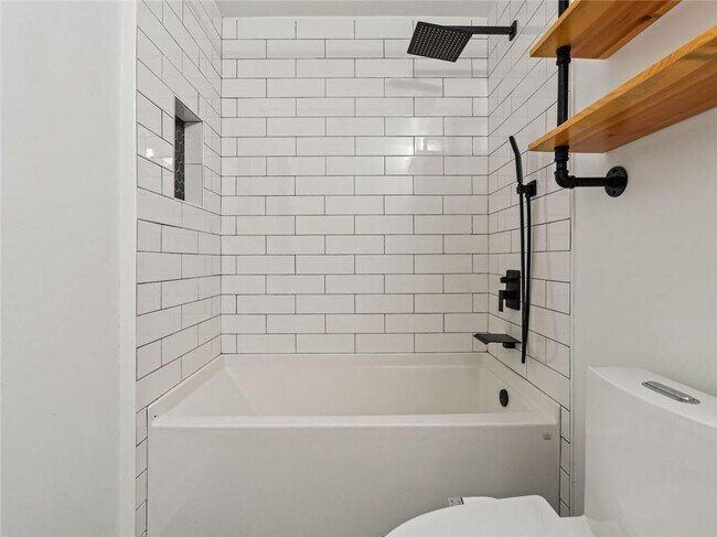 Building Photo - 800 Peachtree St NE