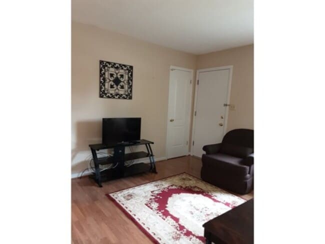 Building Photo - 268 Brewster Dr