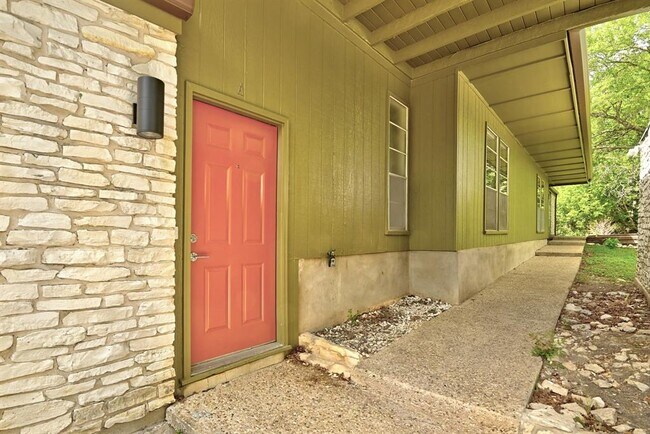 Building Photo - 6202 Laurel Valley Dr