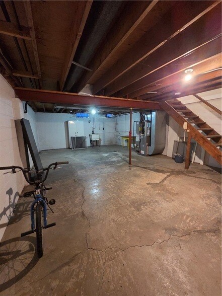 Building Photo - 111 E Pike St