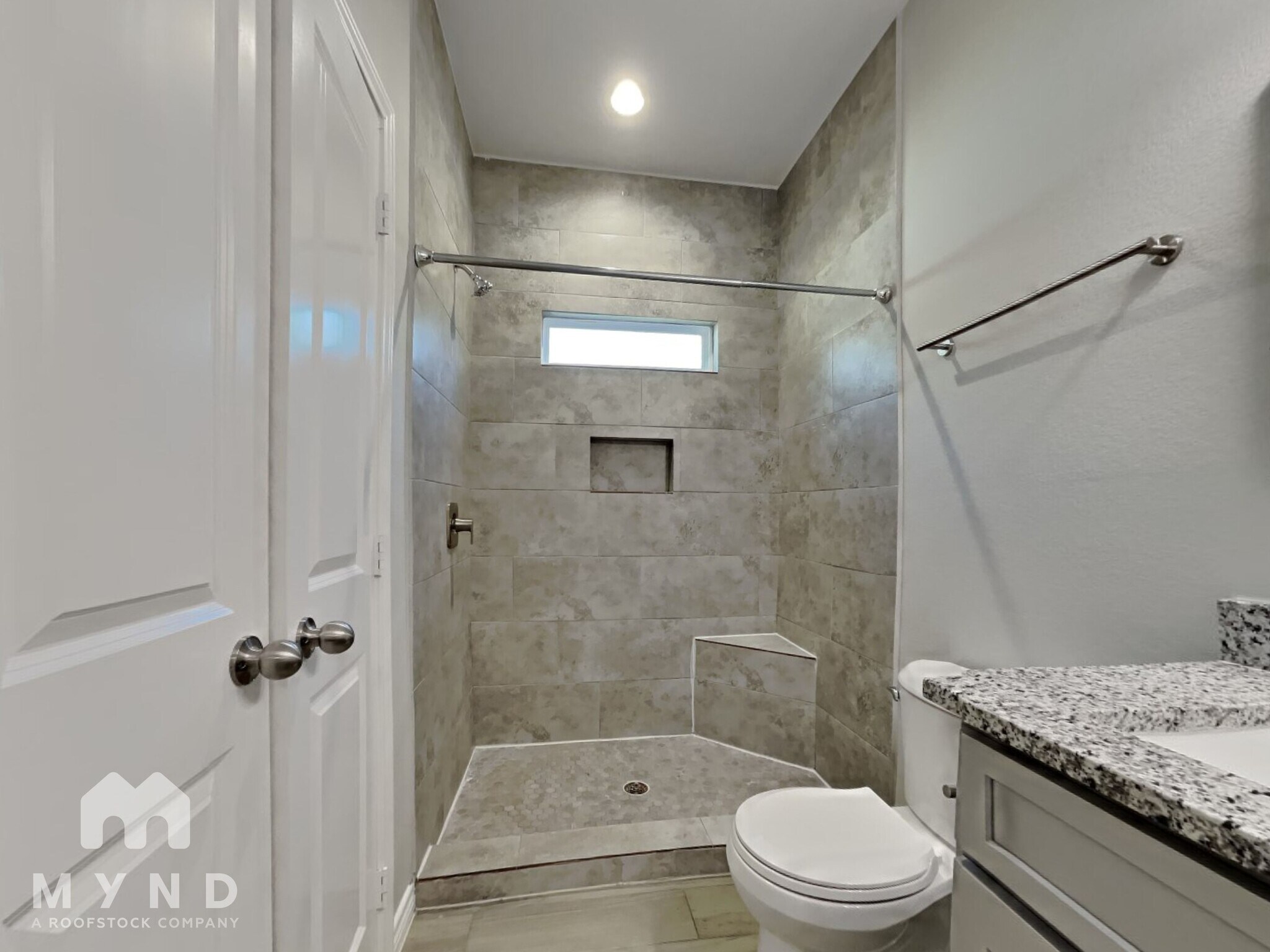 Building Photo - 15840 Forest Dr