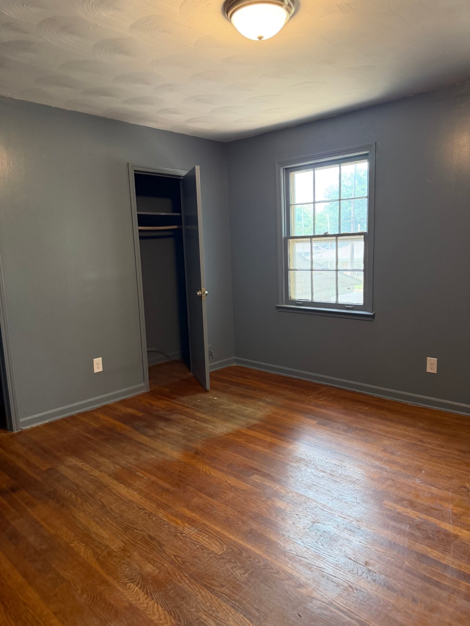 Building Photo - 3047 Carnes Ave