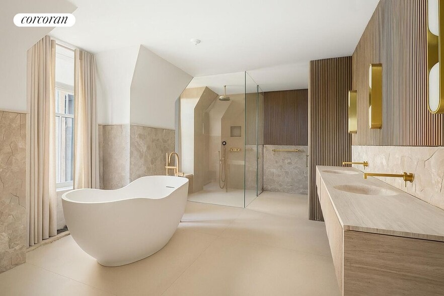 Building Photo - 337 Riverside Dr