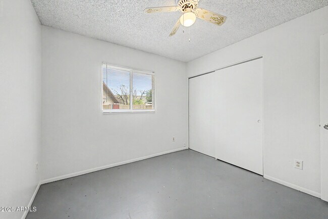 Building Photo - 4401 S Rita Ln