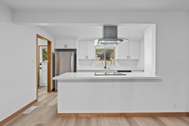 Building Photo - 4Bd/1.75Ba Seattle House