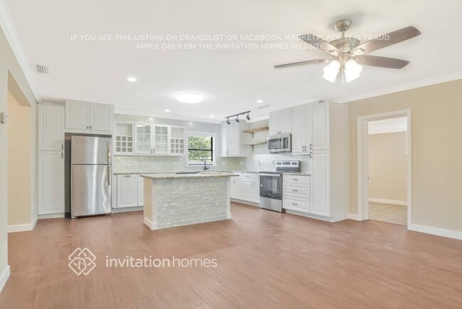 Building Photo - 5414 Chenault Ave