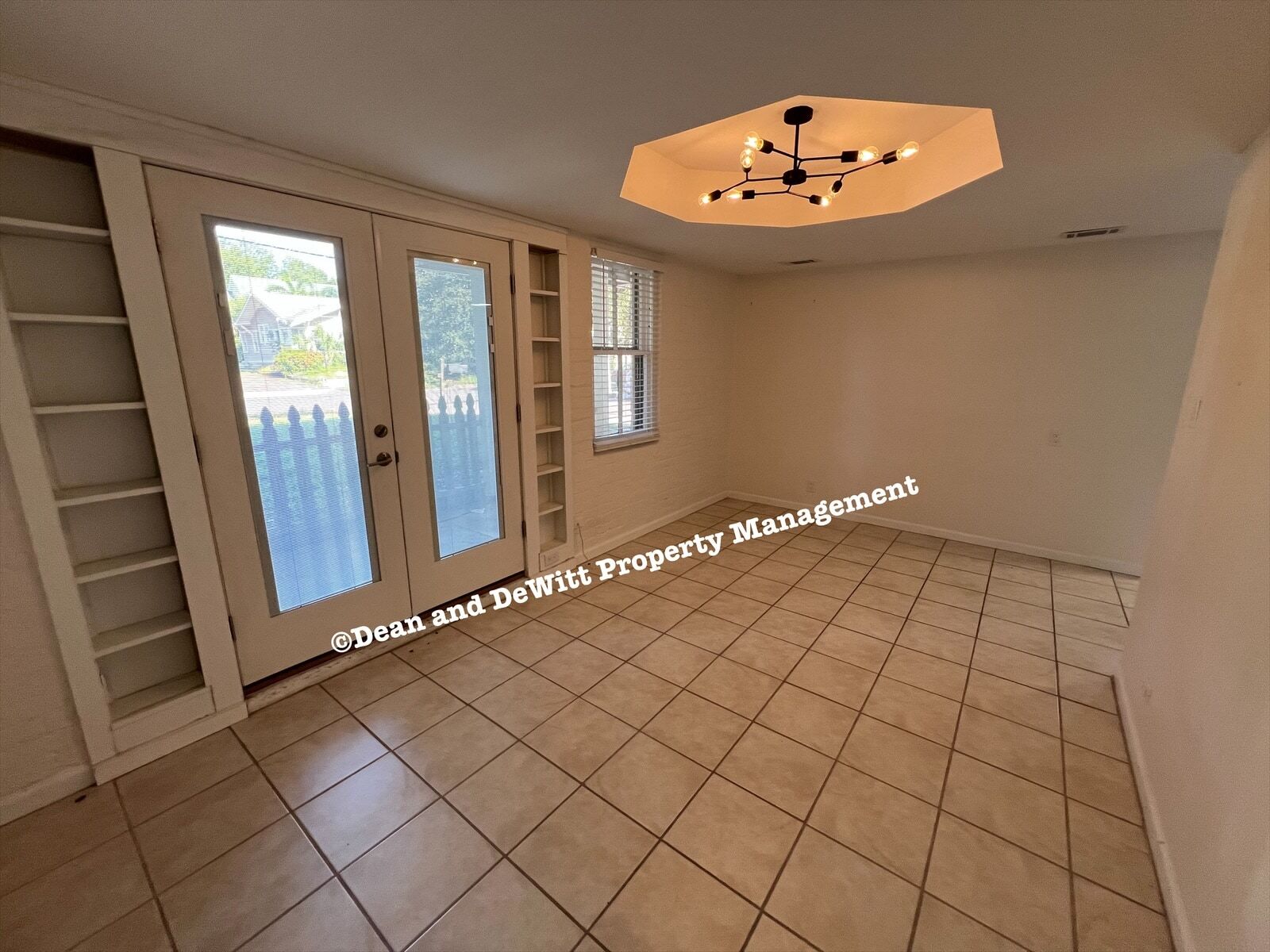 Building Photo - 1 Bed/1 Bath - Unit 12