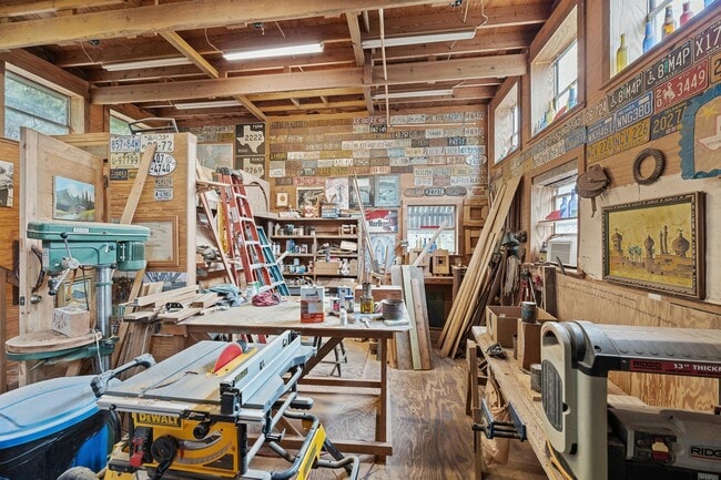 Building Photo - 15207 FM 2769