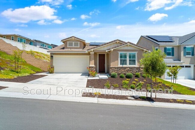 Building Photo - 39598 Lupine Dr