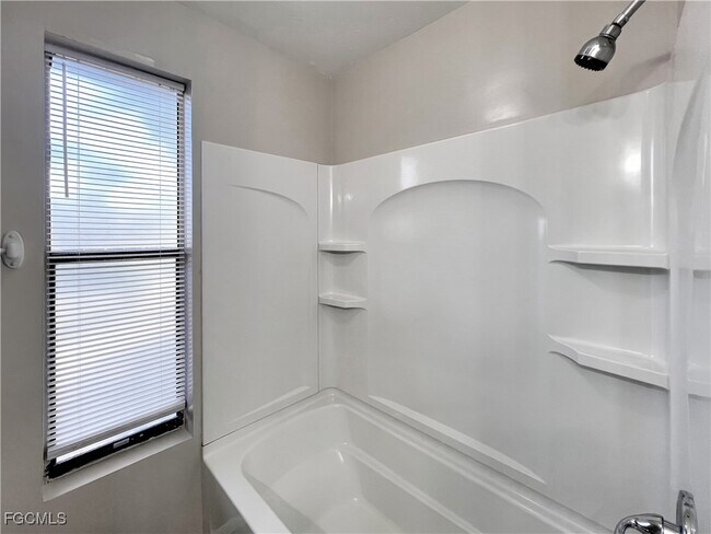 Building Photo - 8350 Wren Rd