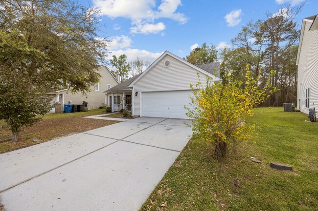 Building Photo - Charming Ranch-Style Home in Wescott Plantation | 4 BD | 2 BA | 1,831 SqFt