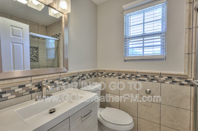 Building Photo - 109 Harrow Ct