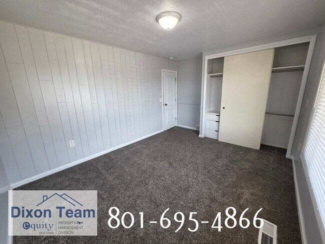 Building Photo - 44 W 150 N