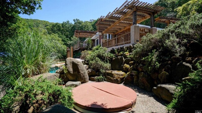 Building Photo - Super private San Rafael Home with Pool, H...