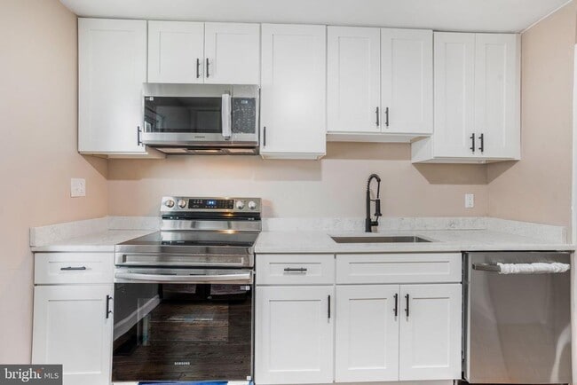 Building Photo - 3671 Waterwheel Square