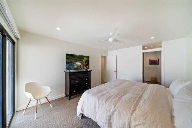 Building Photo - 436 Greenhouse Wy