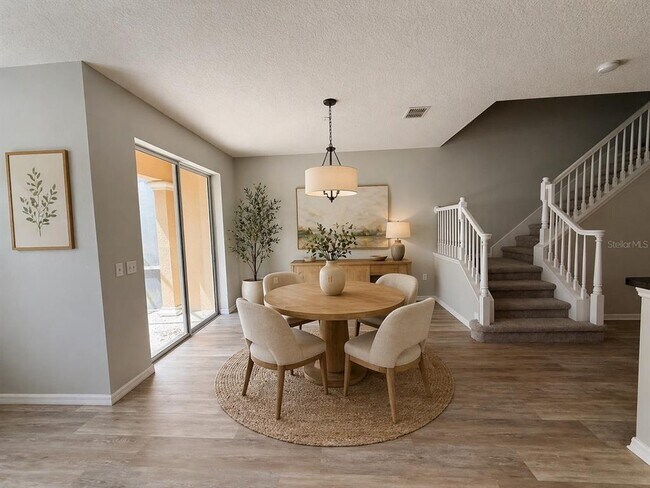 Building Photo - 2530 Passamonte Dr