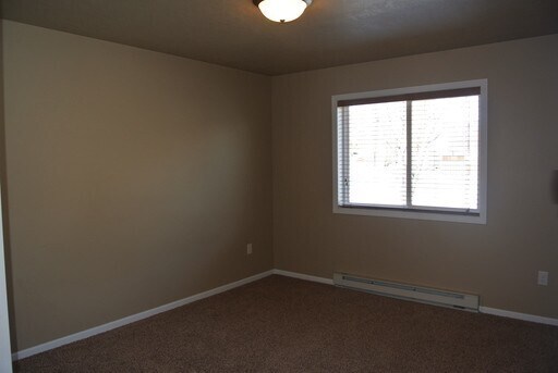 Building Photo - 519 3rd St NW