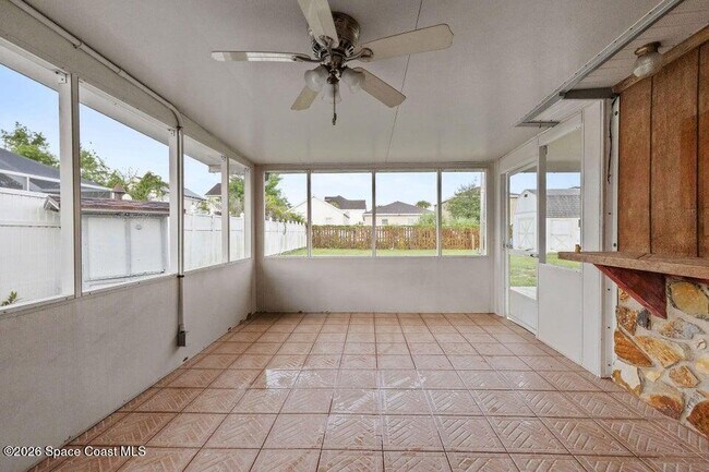 Building Photo - 3324 Sunrise Blvd