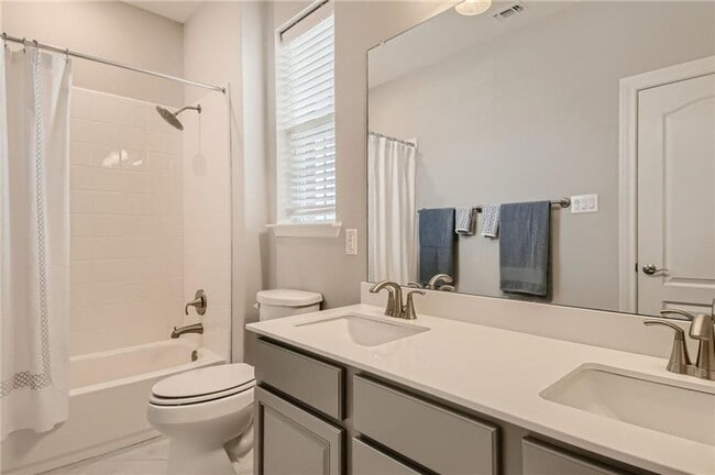 Building Photo - 303 White River Dr