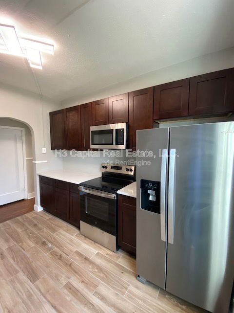 Building Photo - 2449 Cleveland Blvd