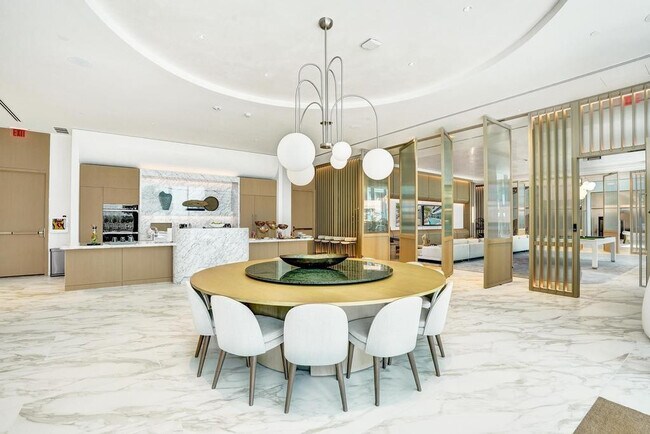 Building Photo - 900 N Ocean Blvd